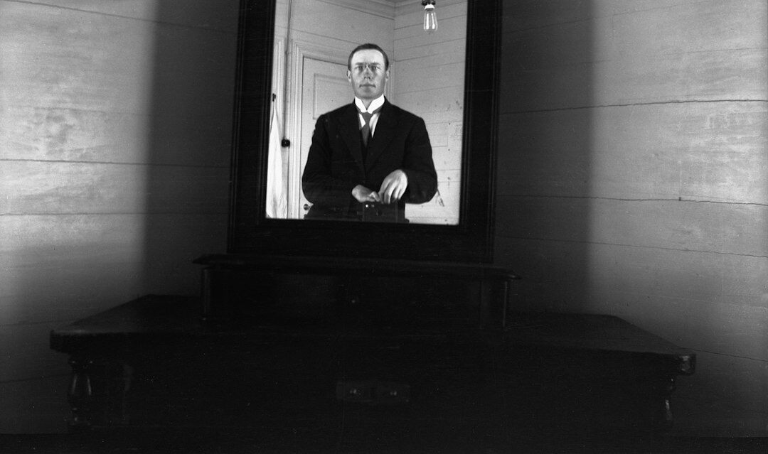 Portrait of a colourist in front of a monitor